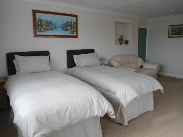 Harvest Home Guest House ทาวิสต็อก ห้อง รูปภาพ